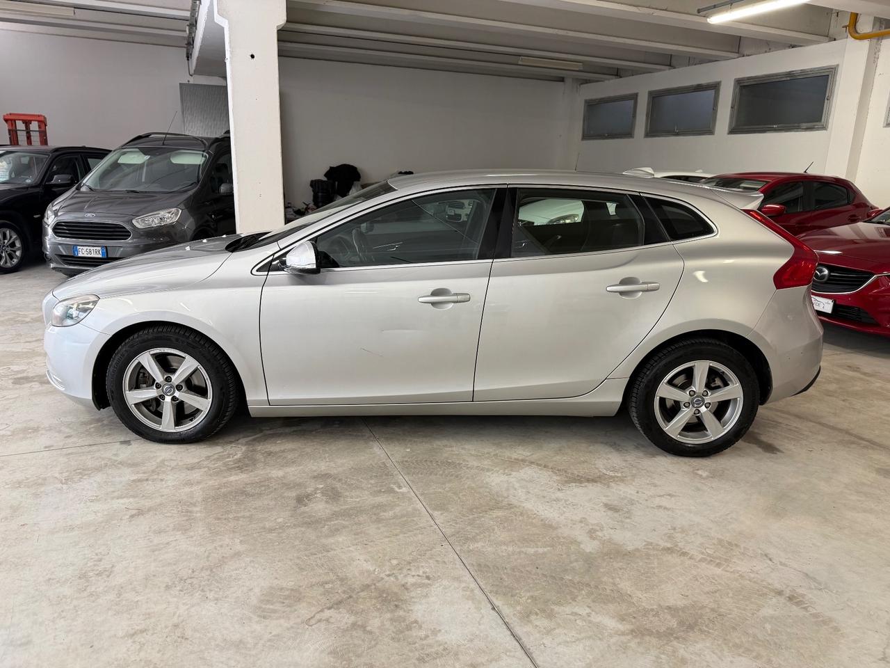 Volvo V40 D3 Geartronic Momentum