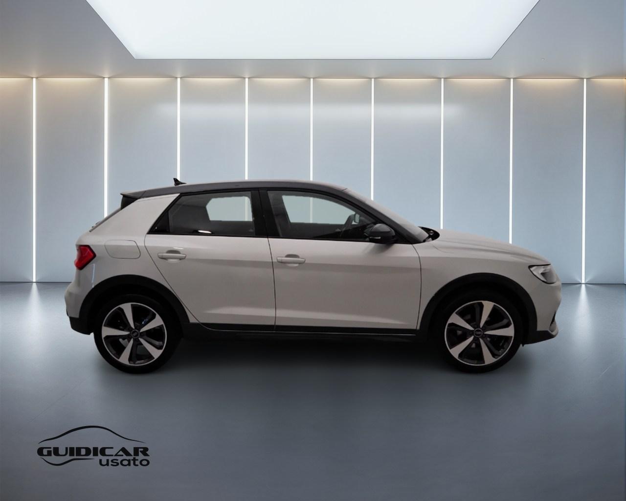 AUDI A1 II 2022 allstreet - A1 allstreet 30 1.0 tfsi Identity Contrast 110cv s tronic