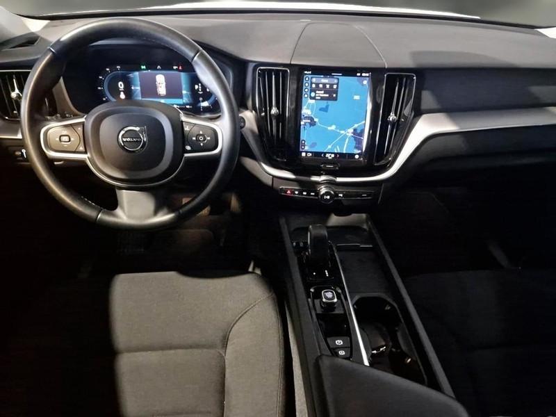 VOLVO XC60 B4 D AWD automatico Momentum Pro MY22