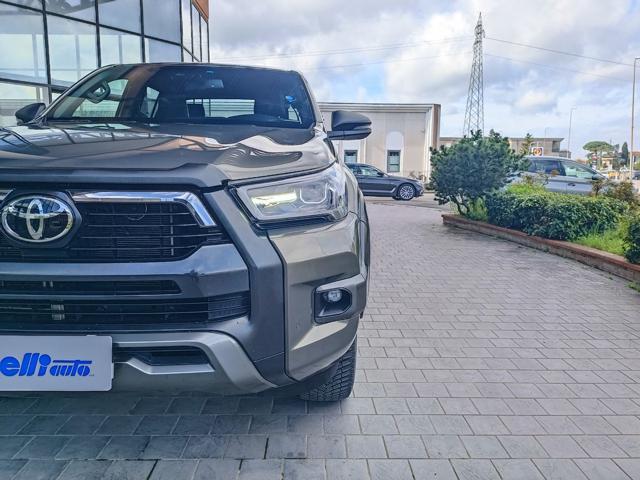 TOYOTA Hilux 2.8 D A/T 4WD 4 porte Double Cab Invincible