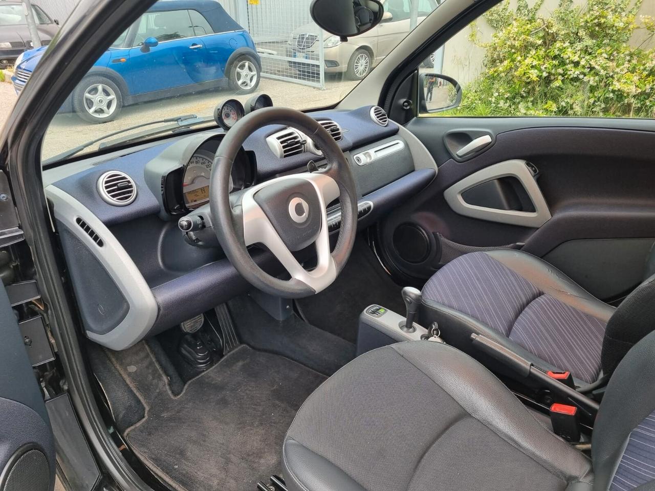 Smart ForTwo 1000 52 kW coupé pure