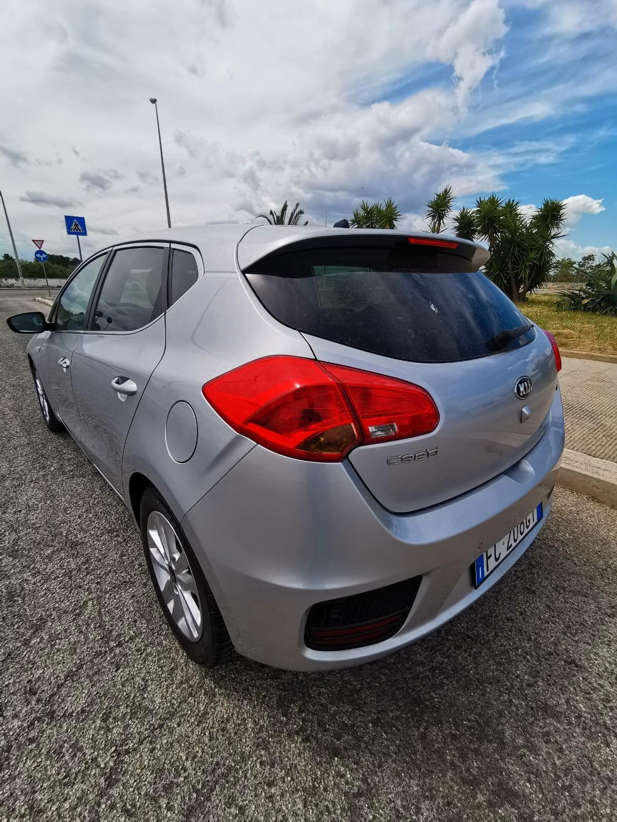 Kia Ceed cee'd 1.6 CRDi 110 CV 5P. Cool 2016