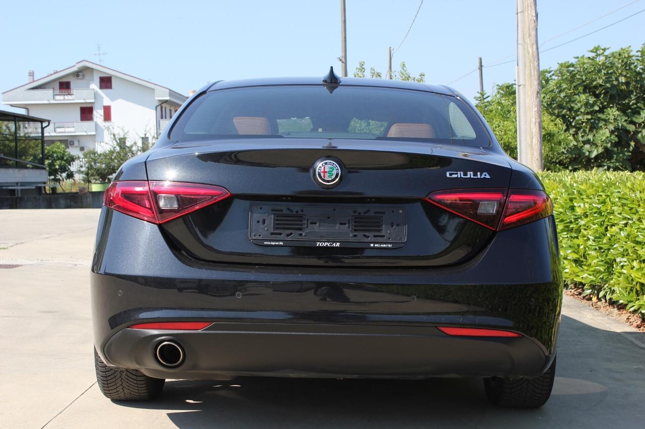 Alfa Romeo Giulia Finanziabile da 272€ Al mese