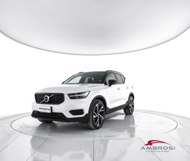 VOLVO XC40 D3 R-design