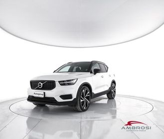 VOLVO XC40 D3 R-design