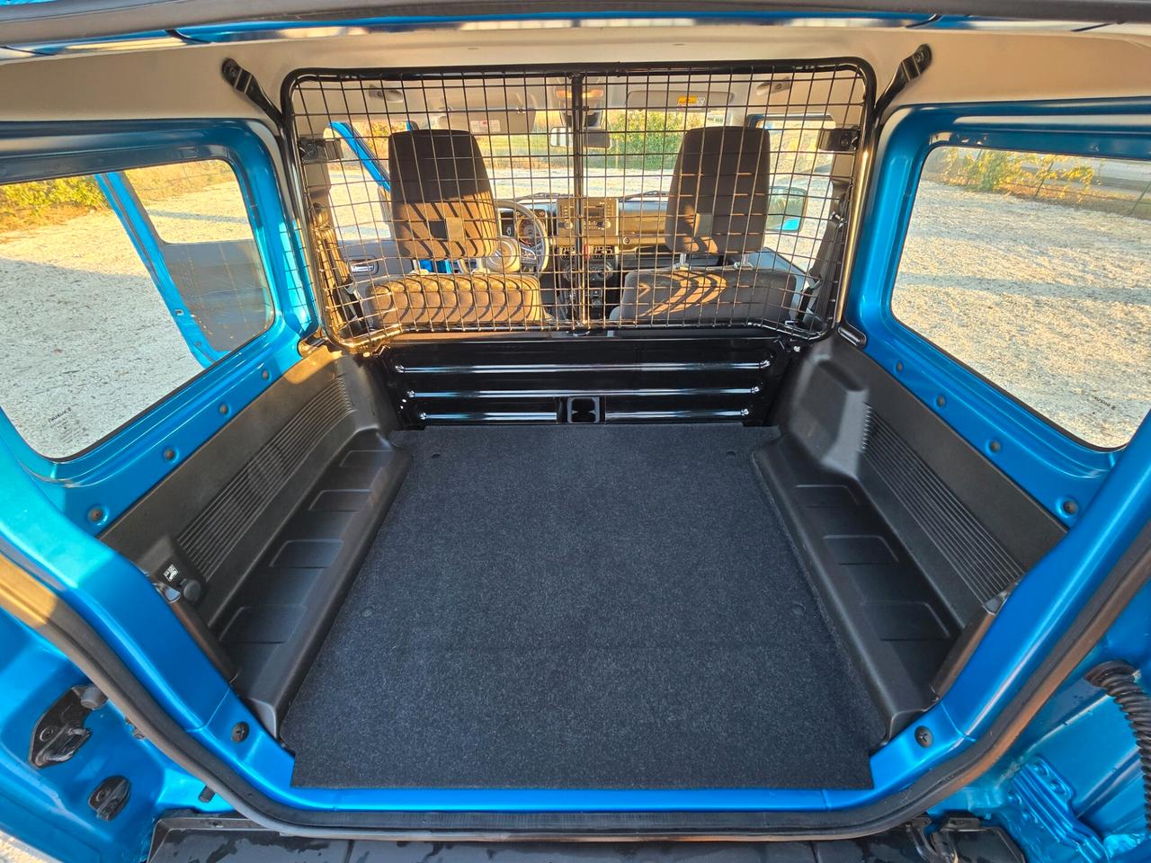 Suzuki Jimny 1.5 5MT PRO (N1)