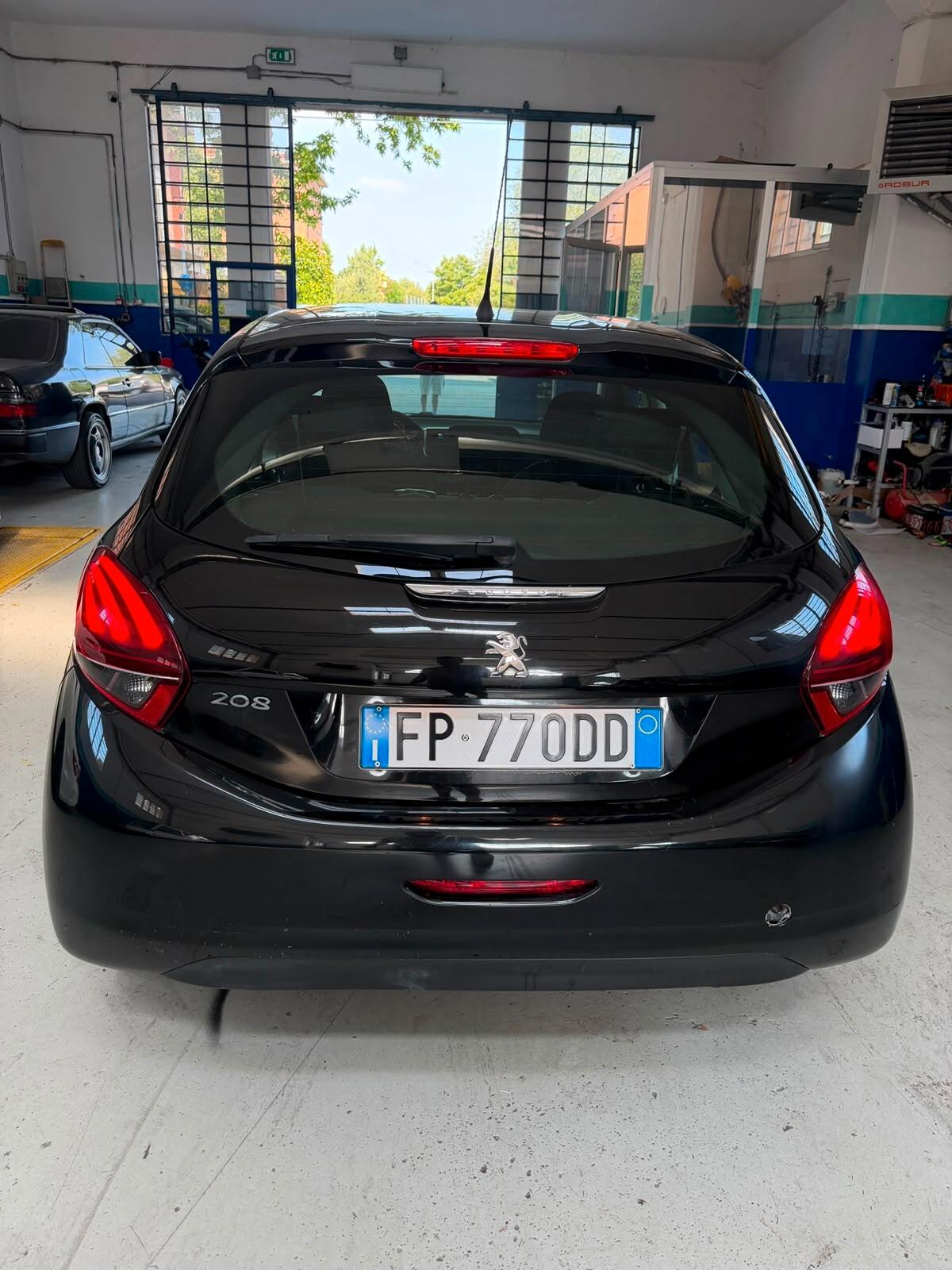 Peugeot 208 BlueHDi 75 5 porte Active