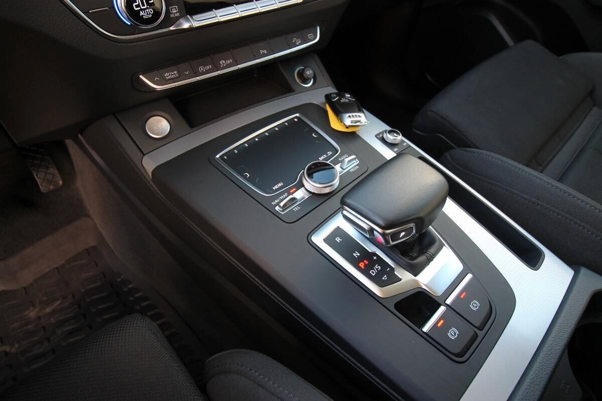 Audi Q5 40 TDI S tronic Business Sport|10.2019