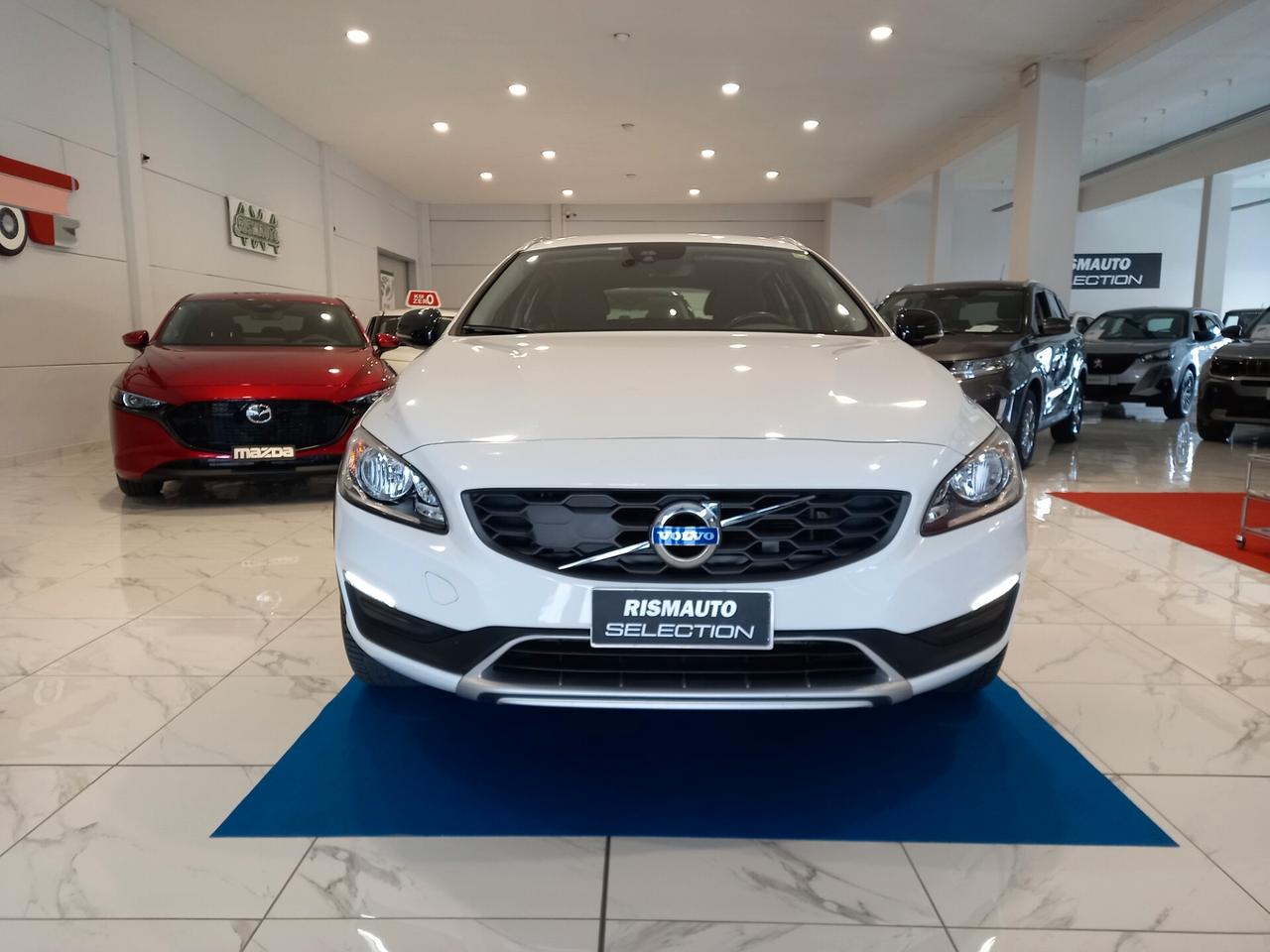 Volvo V60 Cross Country UNICO PROP