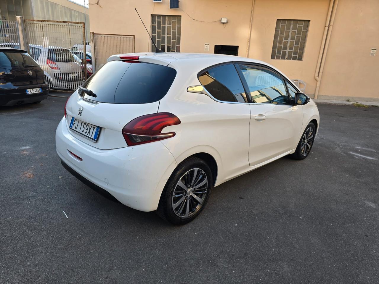 Peugeot 208 BlueHDi 100 3 porte GT Line