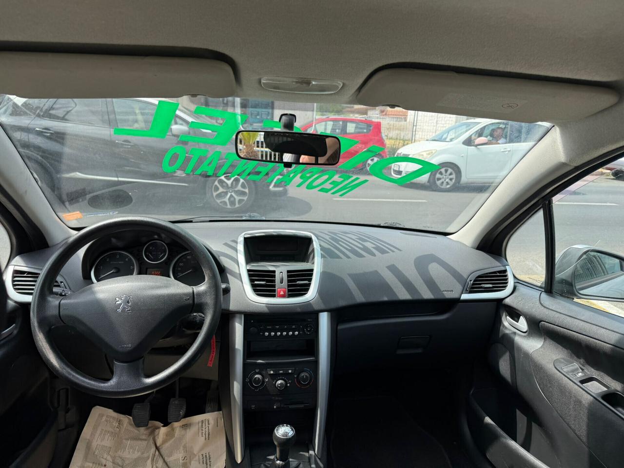 Peugeot 207 Plus 1.4 HDi 70CV 5 porte