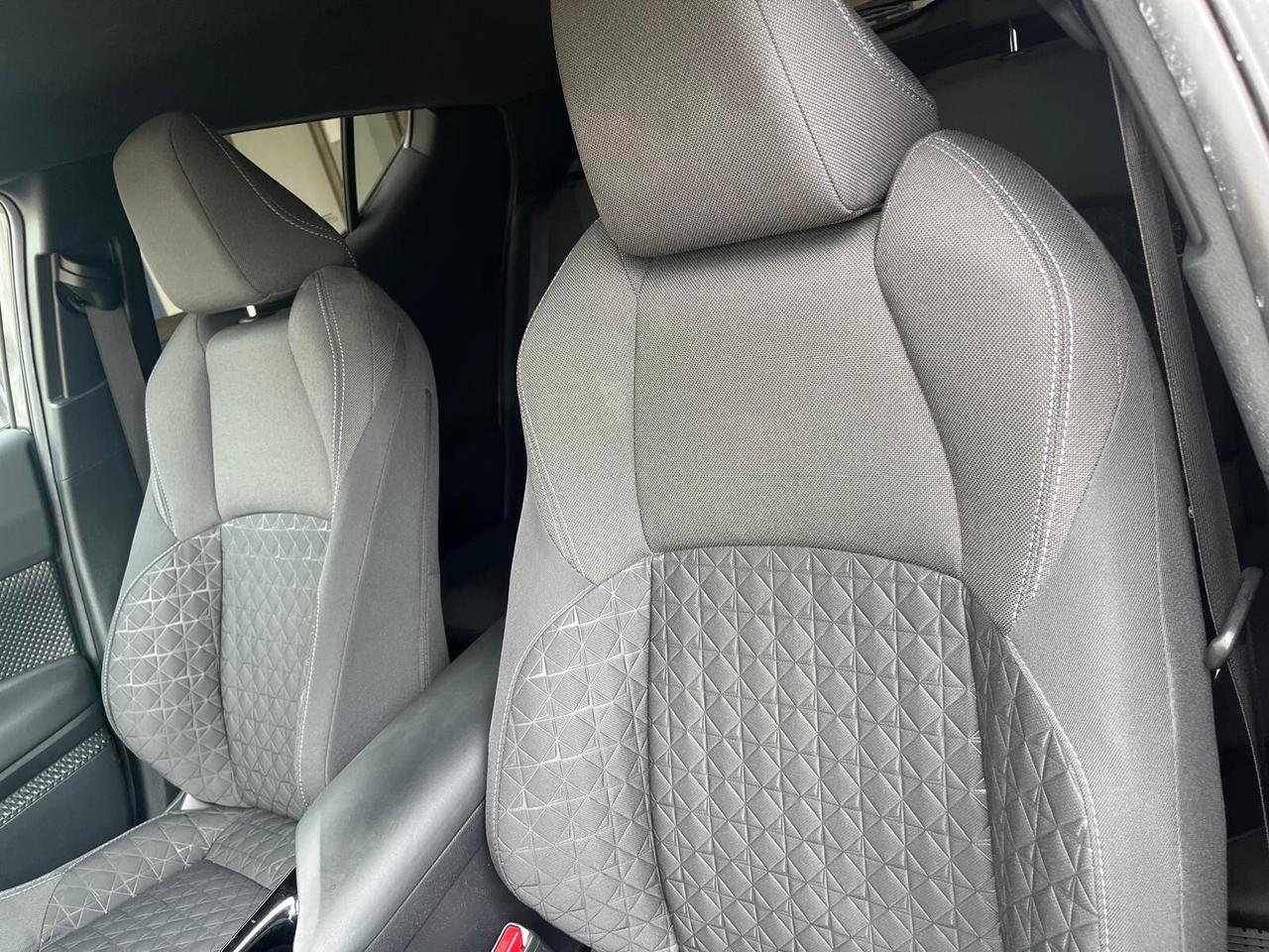 Toyota C-HR 1.8 Hybrid E-CVT Trend ADATTA AI NEOPATENTATI