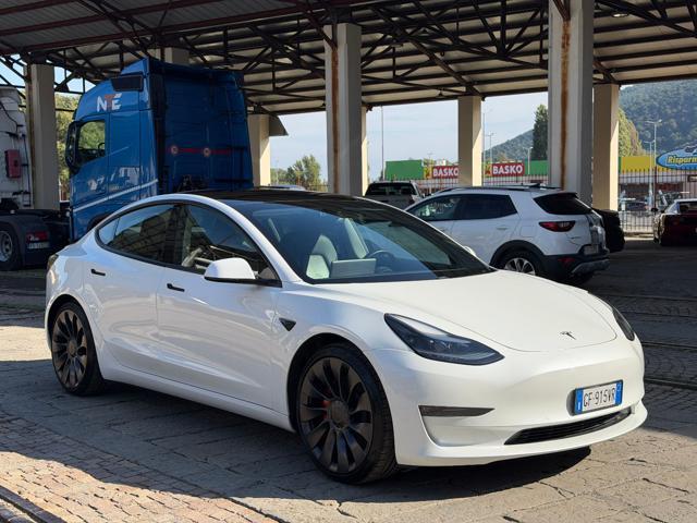 TESLA Model 3 Long Range AWD Performance