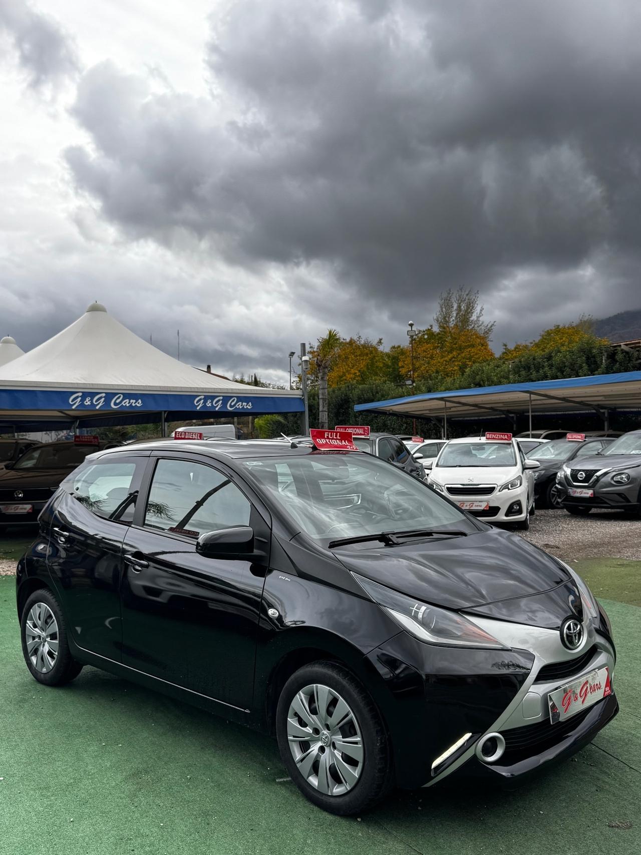 Toyota Aygo 1.0 VVT-i 69 CV 5 porte x-business