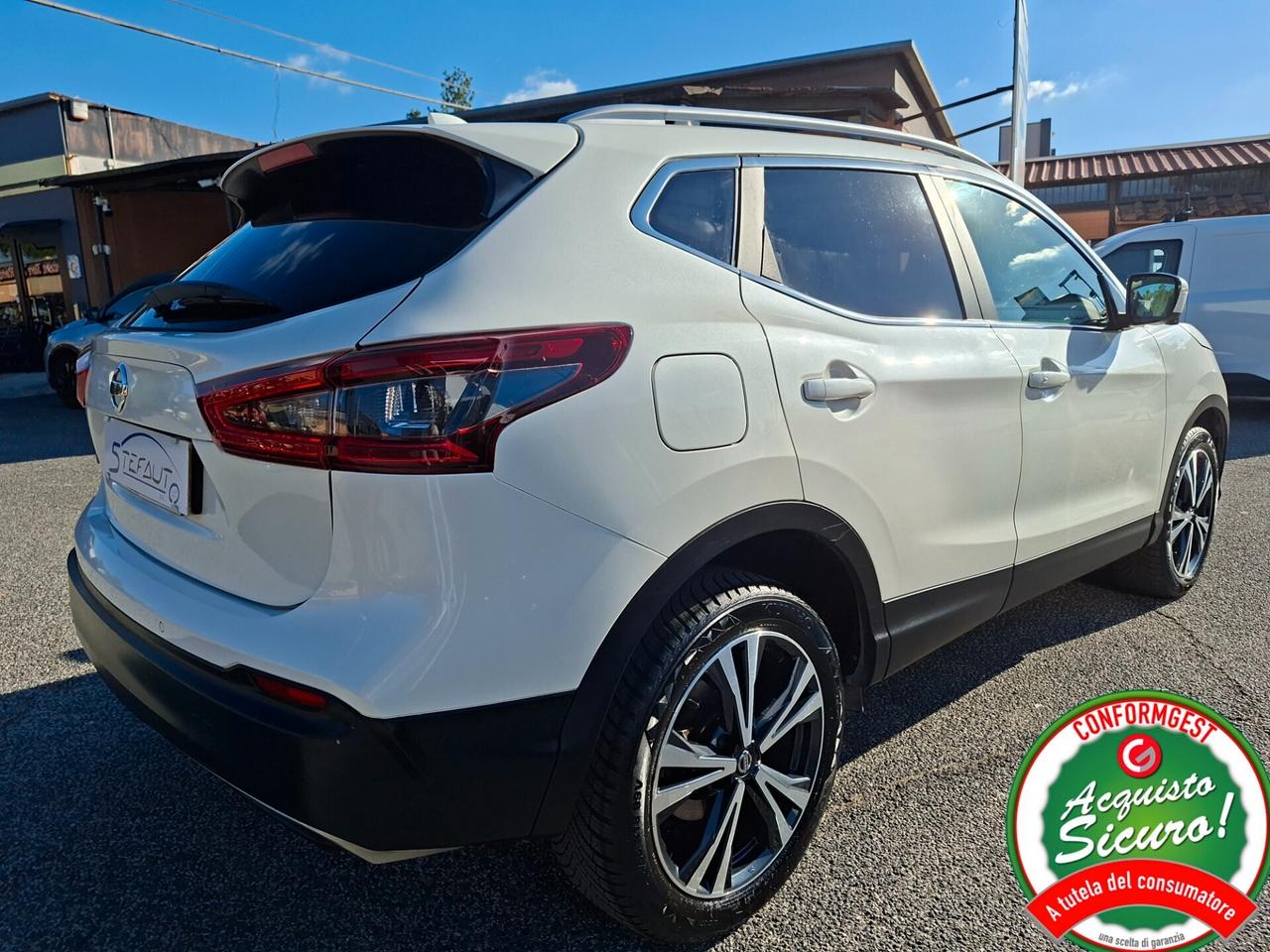 Nissan Qashqai 1.3 DIG-T DCT N-Connecta*NAVI*AUTO*TETTO*CAMERA**