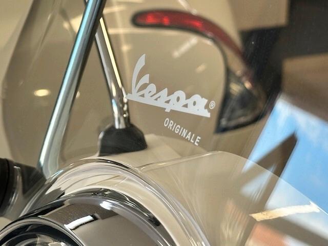Piaggio Vespa 300 GTS SUPER ABS