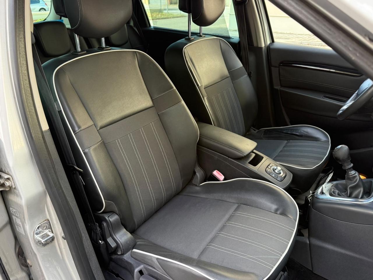 Renault Scenic Scénic XMod 1.5 dCi 110CV EDC Bose