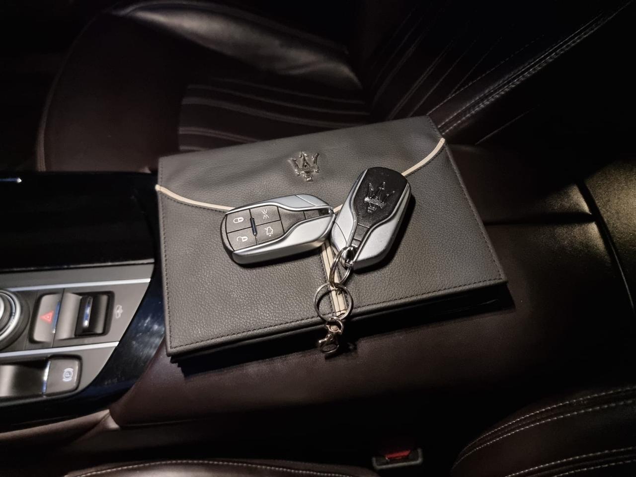 Maserati Levante V6 Diesel 275 CV AWD Gransport