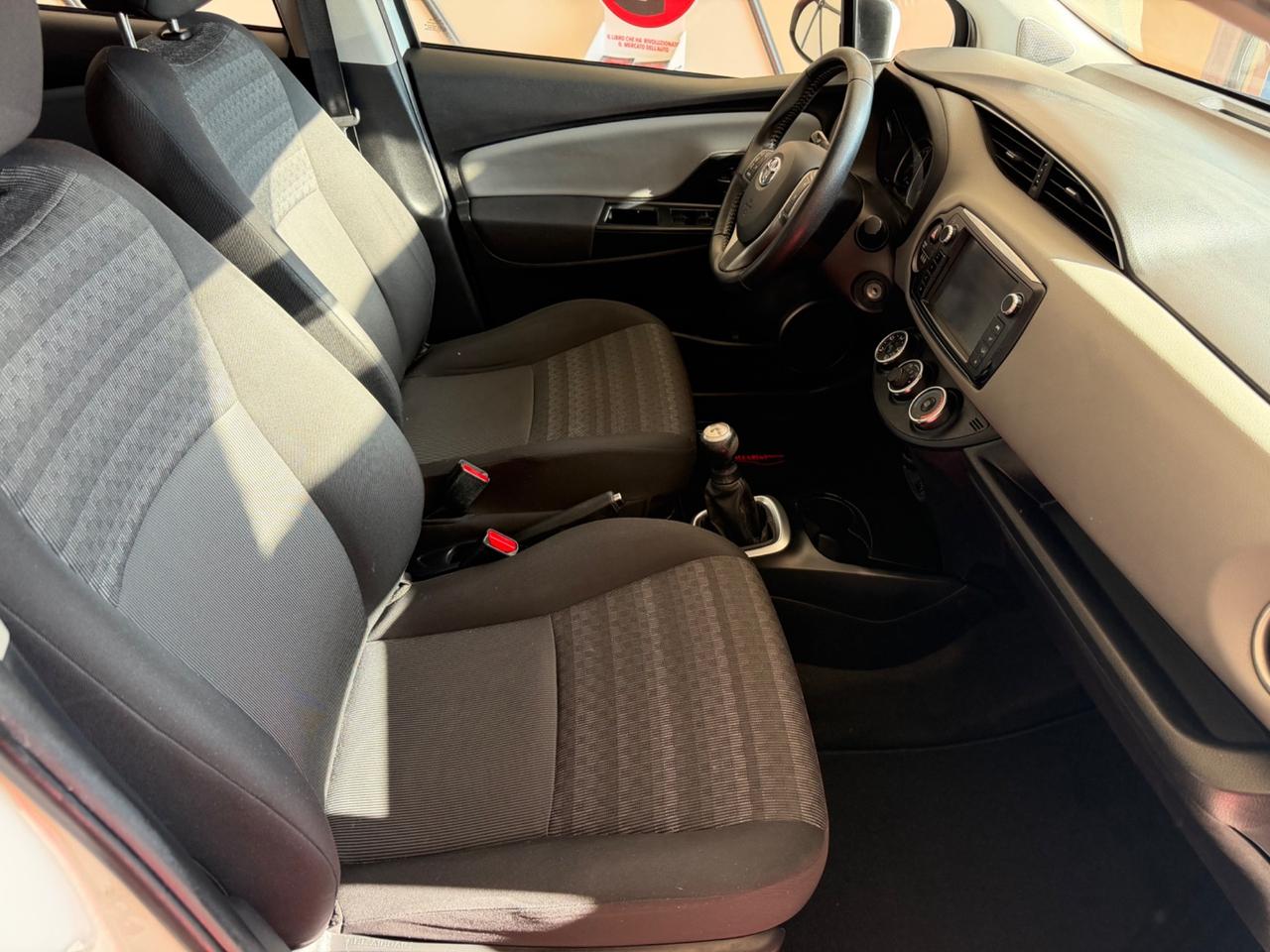 Toyota Yaris 1.0 5 porte Lounge