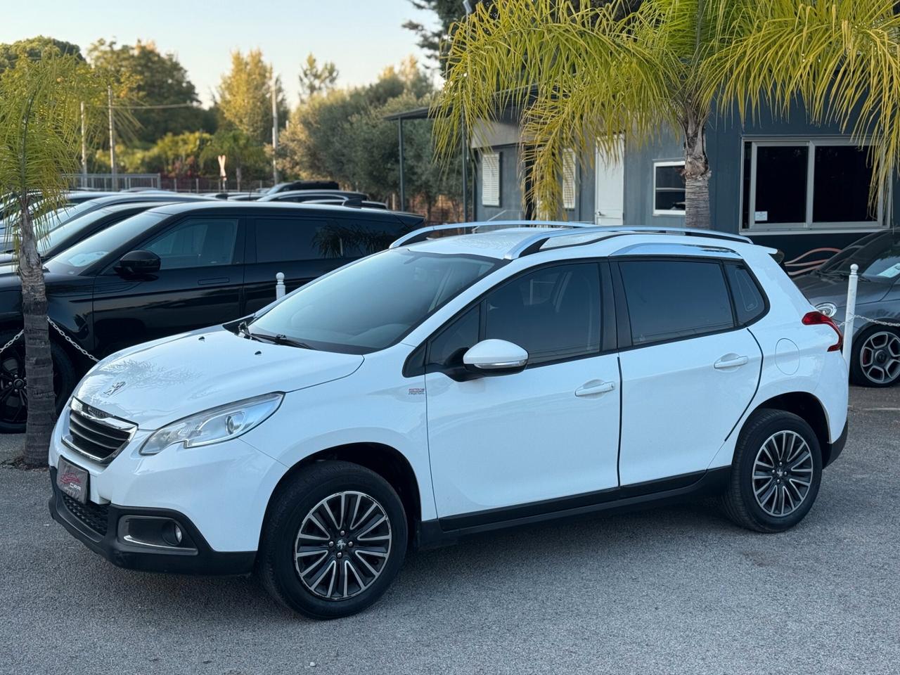 Peugeot 2008 1.2 GPL Allure NAVI