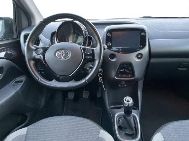 TOYOTA Aygo Connect 1.0 VVT-i 72 CV 5 porte x-play