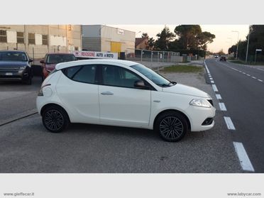 LANCIA Ypsilon 1.0 FireFly 5p.S&S HYBRID Gold 5 POSTI