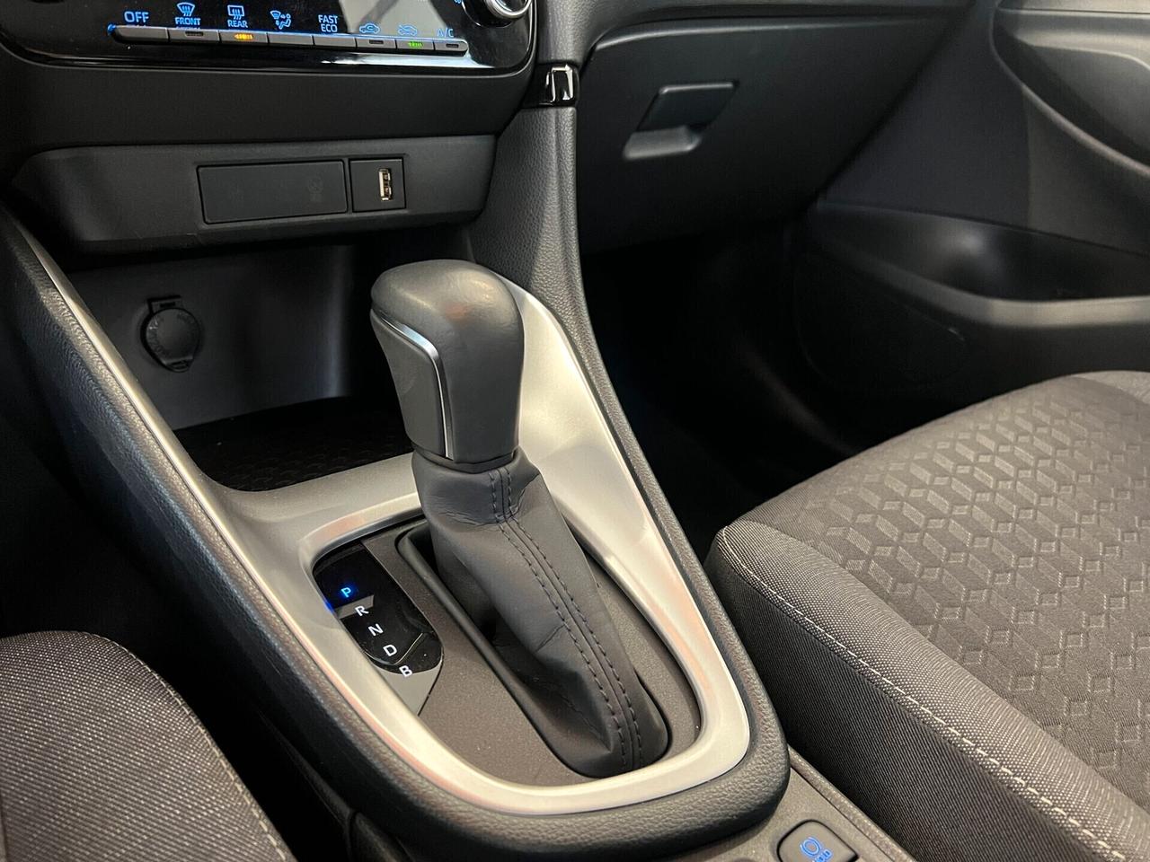 Toyota Yaris 1.5 Hybrid 5 porte Trend