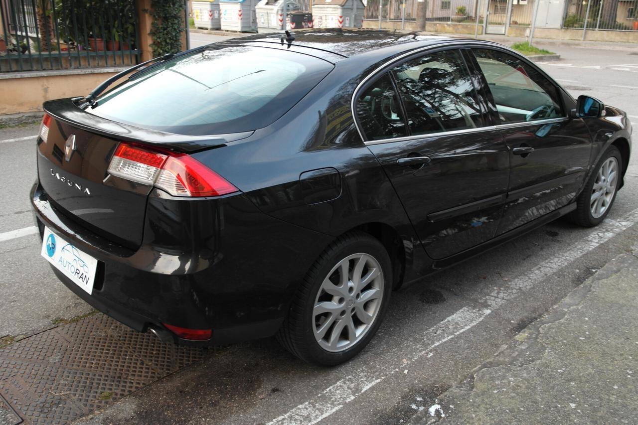 Renault Laguna 2.0 dCi 180CV Initiale