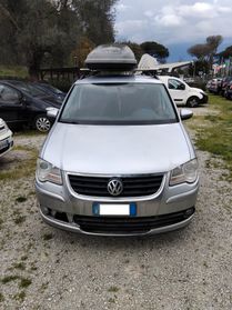 Volkswagen Touran 7 POSTI
