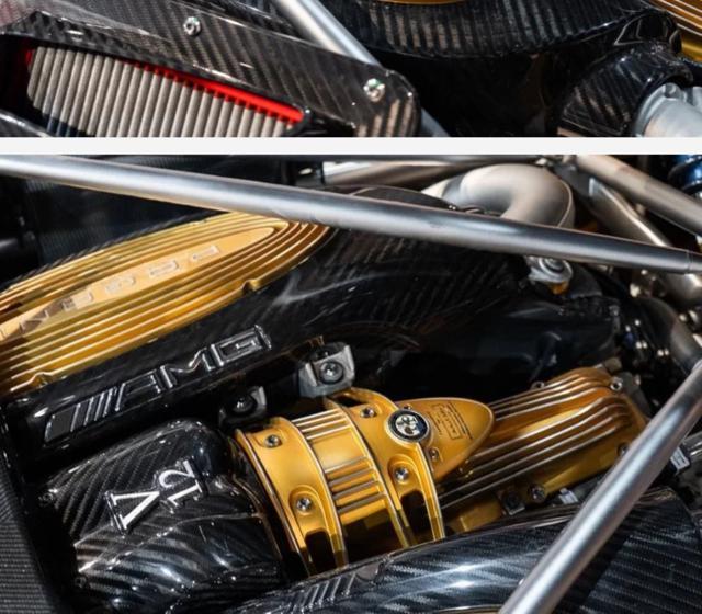 PAGANI Huayra HUAYRA ROADSTER V12 764HP 1/100