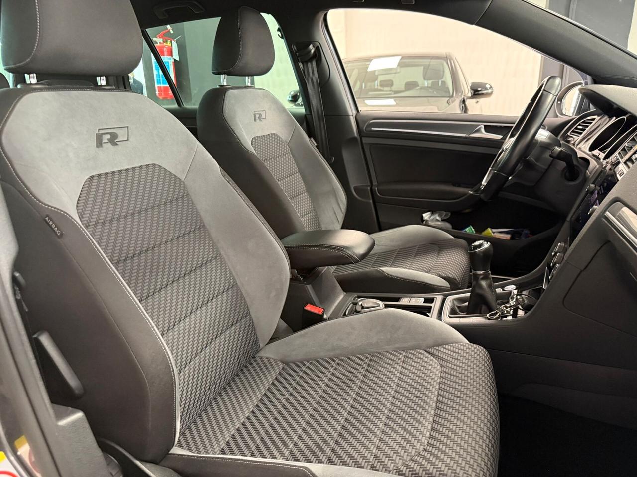 Volkswagen Golf 1.6 TDI 115 CV 5p. Executive BlueMotion Technology R-Line