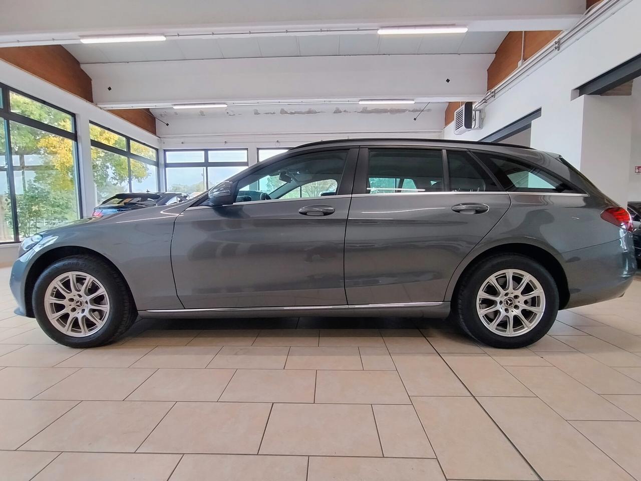 MERCEDES C 200d SW Auto Business LED BLIND PADDLE