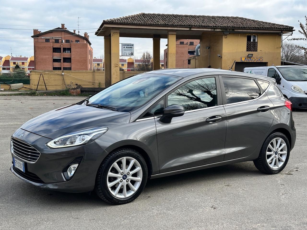 Ford Fiesta 1.5 EcoBlue 5 porte Vignale