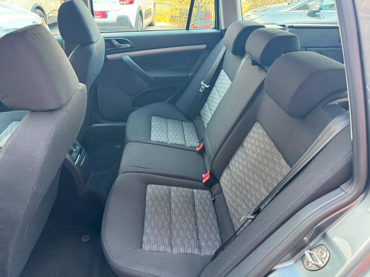 Skoda Octavia 1.6 TDI CR F.AP. Wagon Active