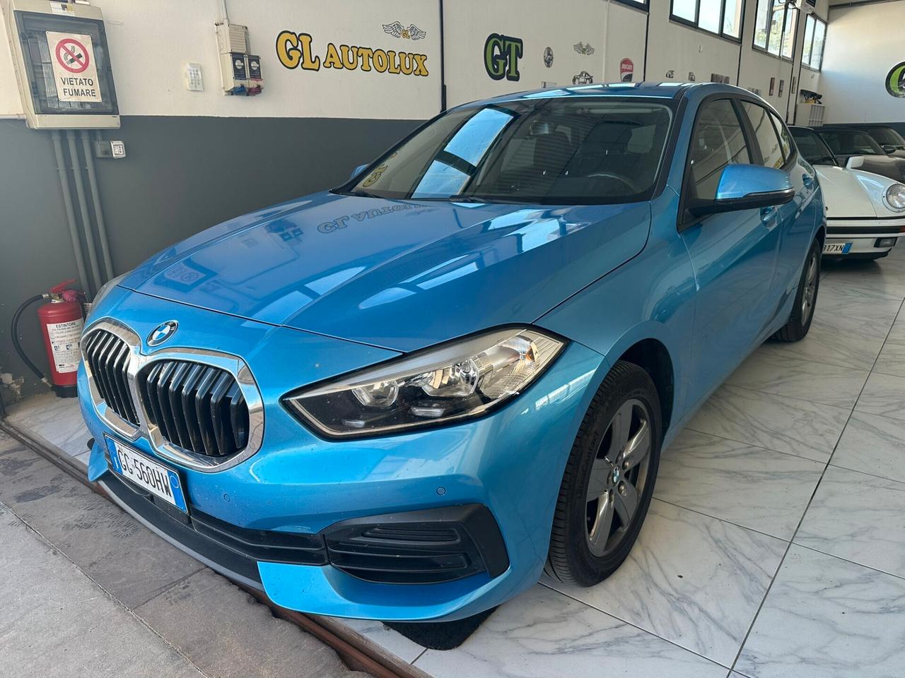 Bmw 116 116d 5p. Business Advantage