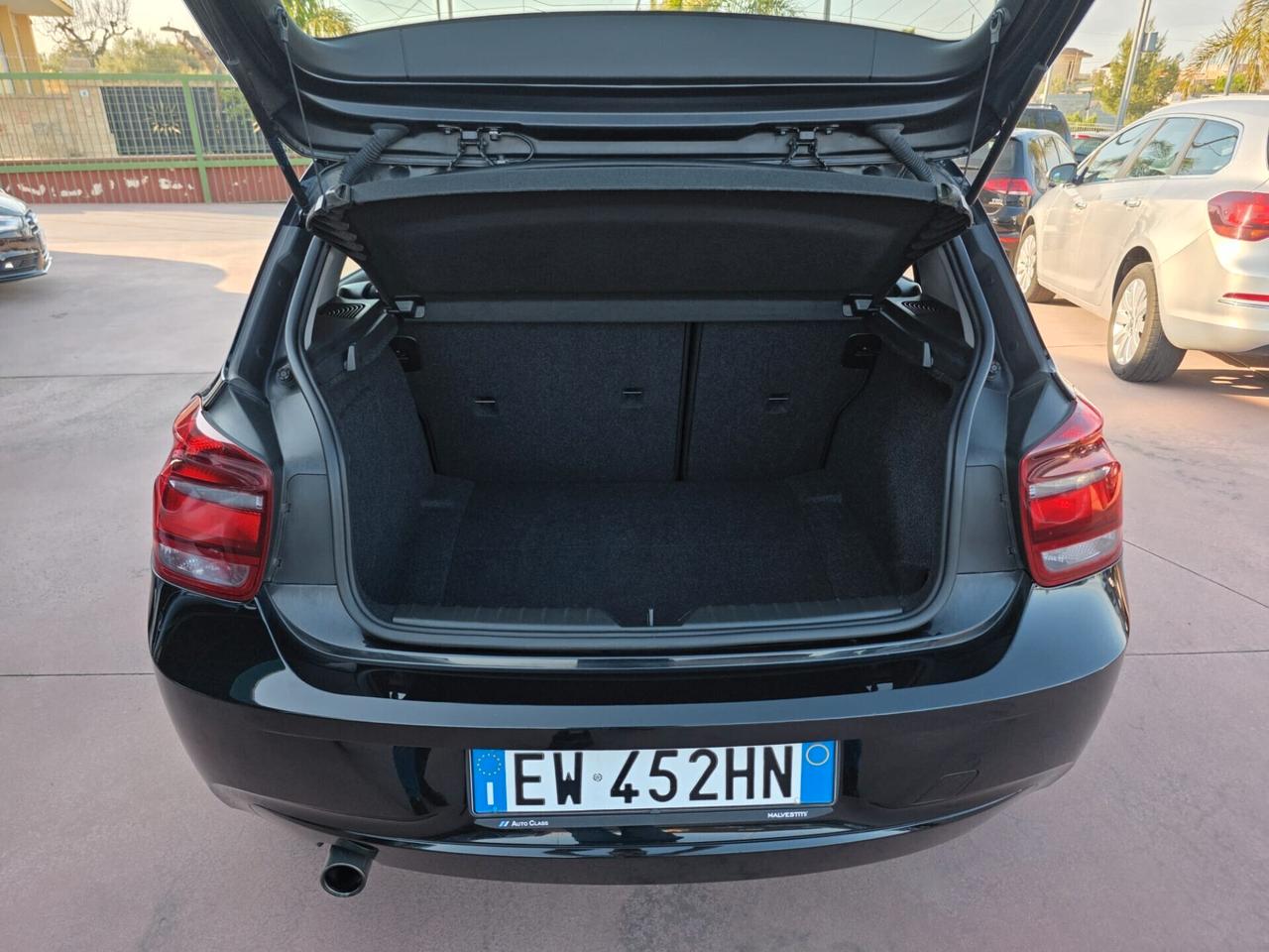 Bmw 114 114d 5p. Urban