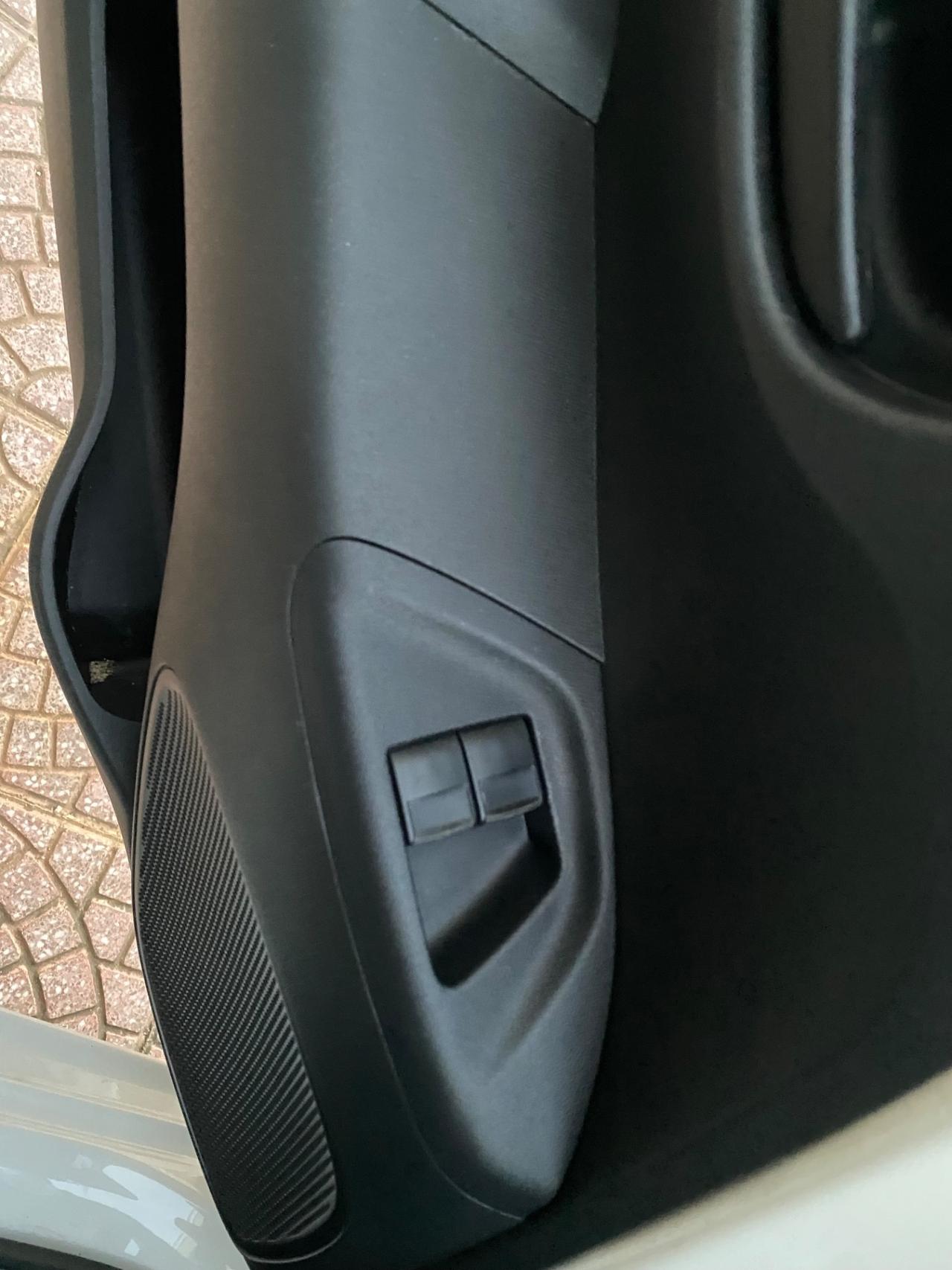 Toyota Aygo 1.0 VVT-i 69 CV 5 porte x-clusiv