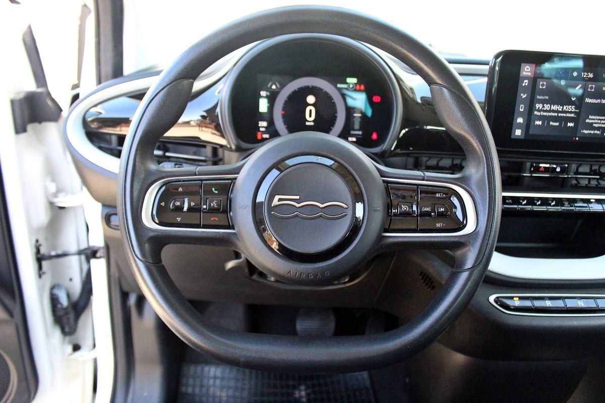 FIAT - 500 E - 500 Action Berlina