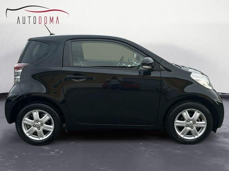 Toyota iQ 1.0 VVT-i Active