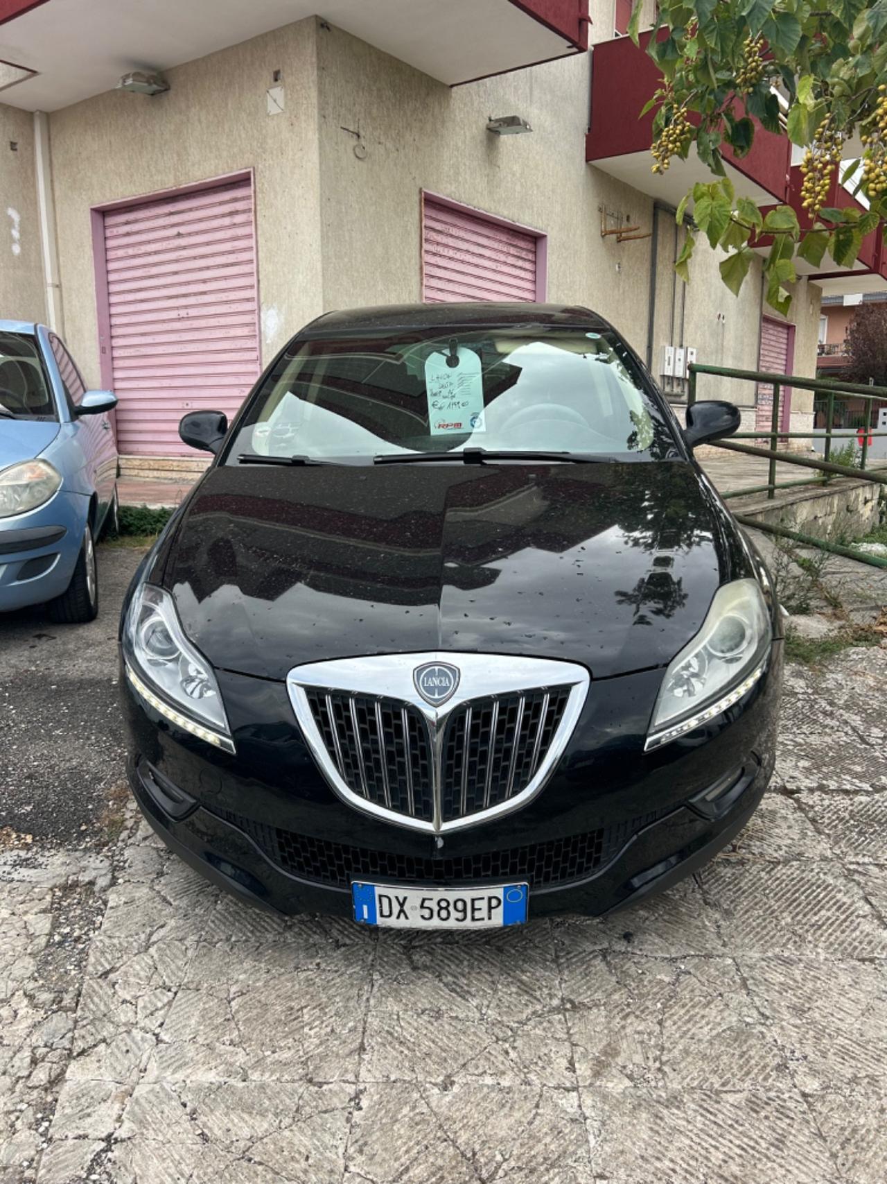 Lancia Delta 1.6 MJT DPF Argento