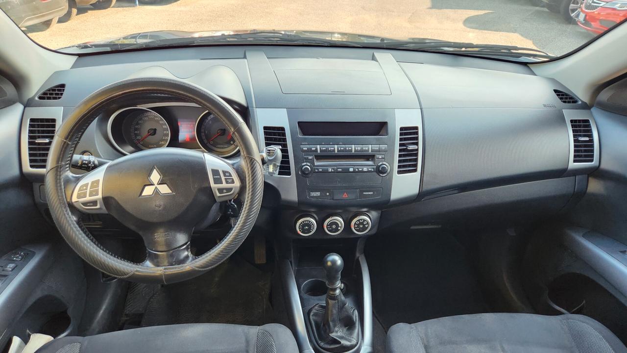 Mitsubishi Outlander 2.0 DI-D Intense DPF