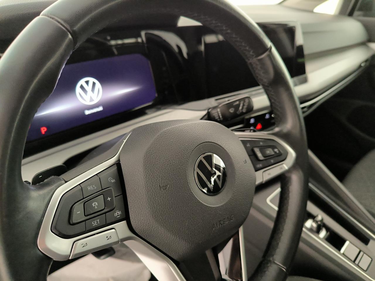 Volkswagen Golf 2.0 tdi life 115cv dsg