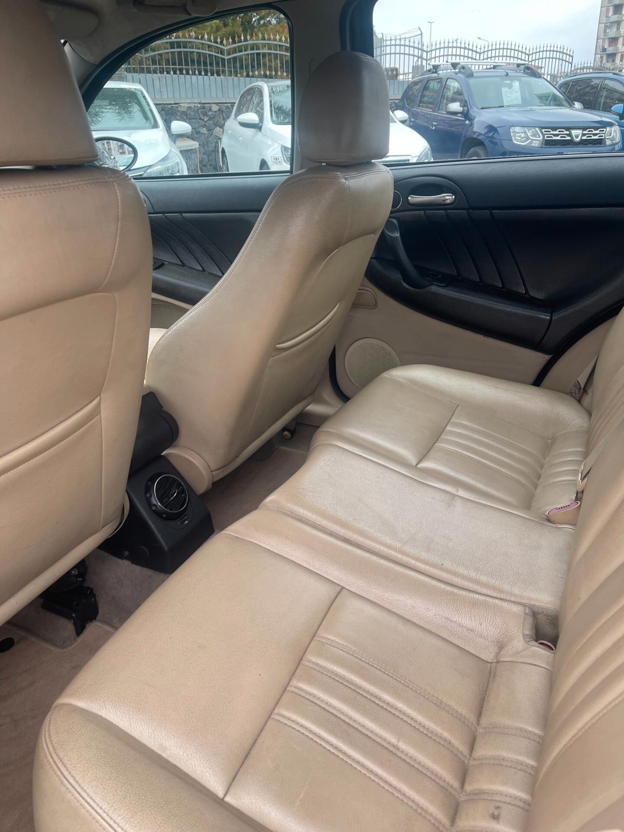 Alfa Romeo 147 1.9 JTD 150cv Exlcusive