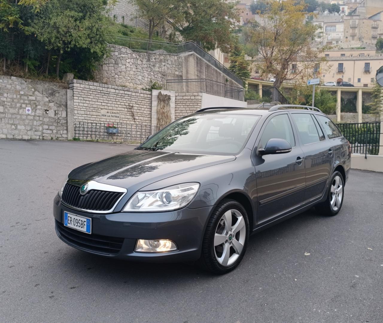 Skoda Octavia 1.6 TDI CR F.AP. Wagon Executive