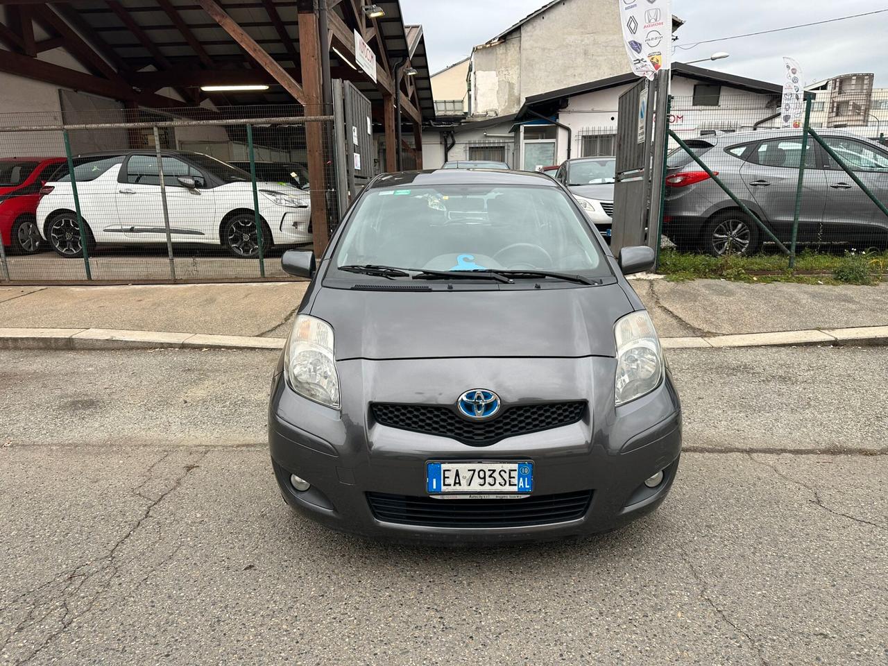 Toyota Yaris 1.0 5 porte Sol