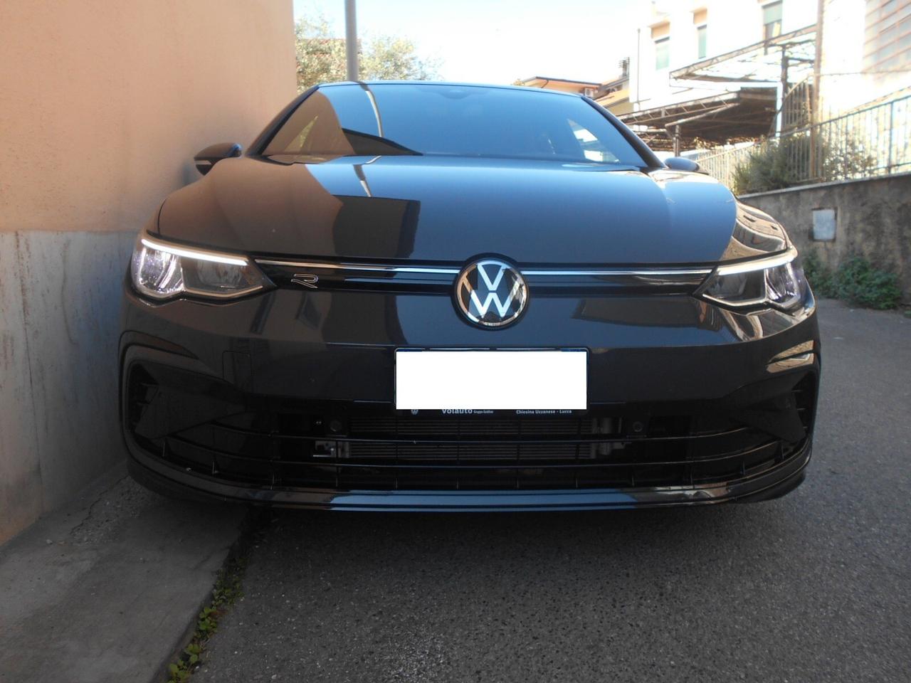 Volkswagen Golf versione R