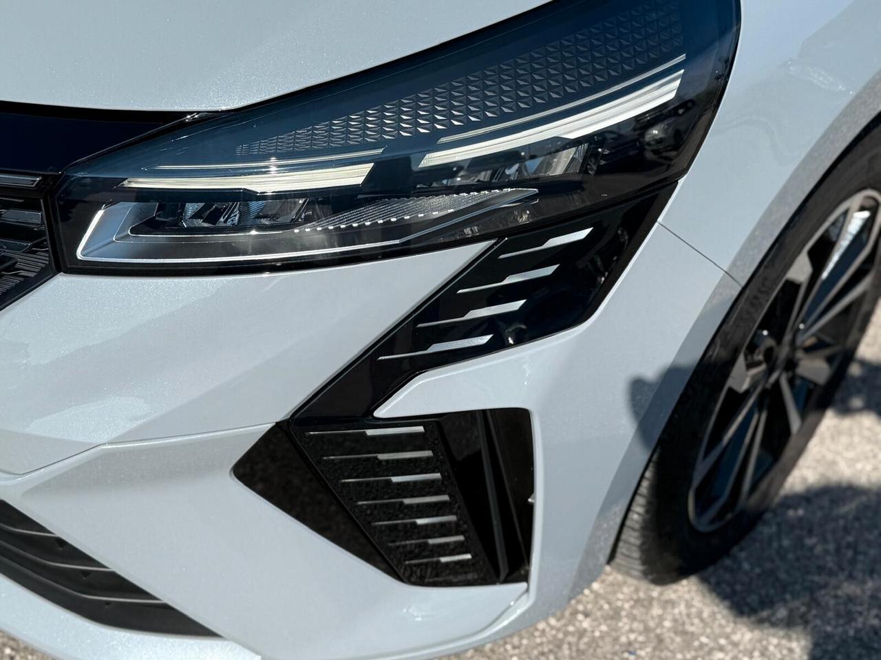 Renault Clio GPL ESCLUSIVA LED NAVI CAMERA FULL OPTIONAL POCHISSIMI KM AFFARE