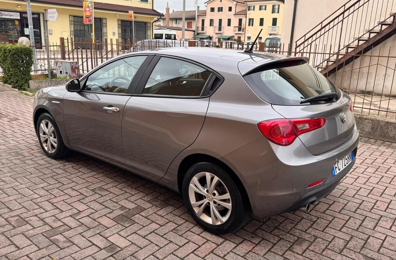 Alfa Romeo Giulietta 1.6 Diesel Ok Neopatentati