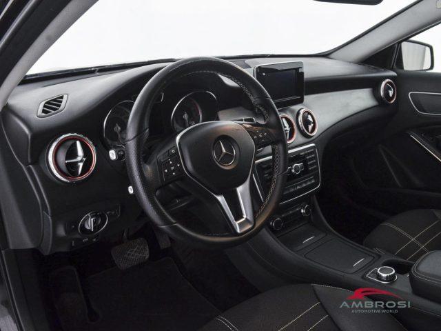 MERCEDES-BENZ GLA 200 200 d Automatic 4Matic Sport