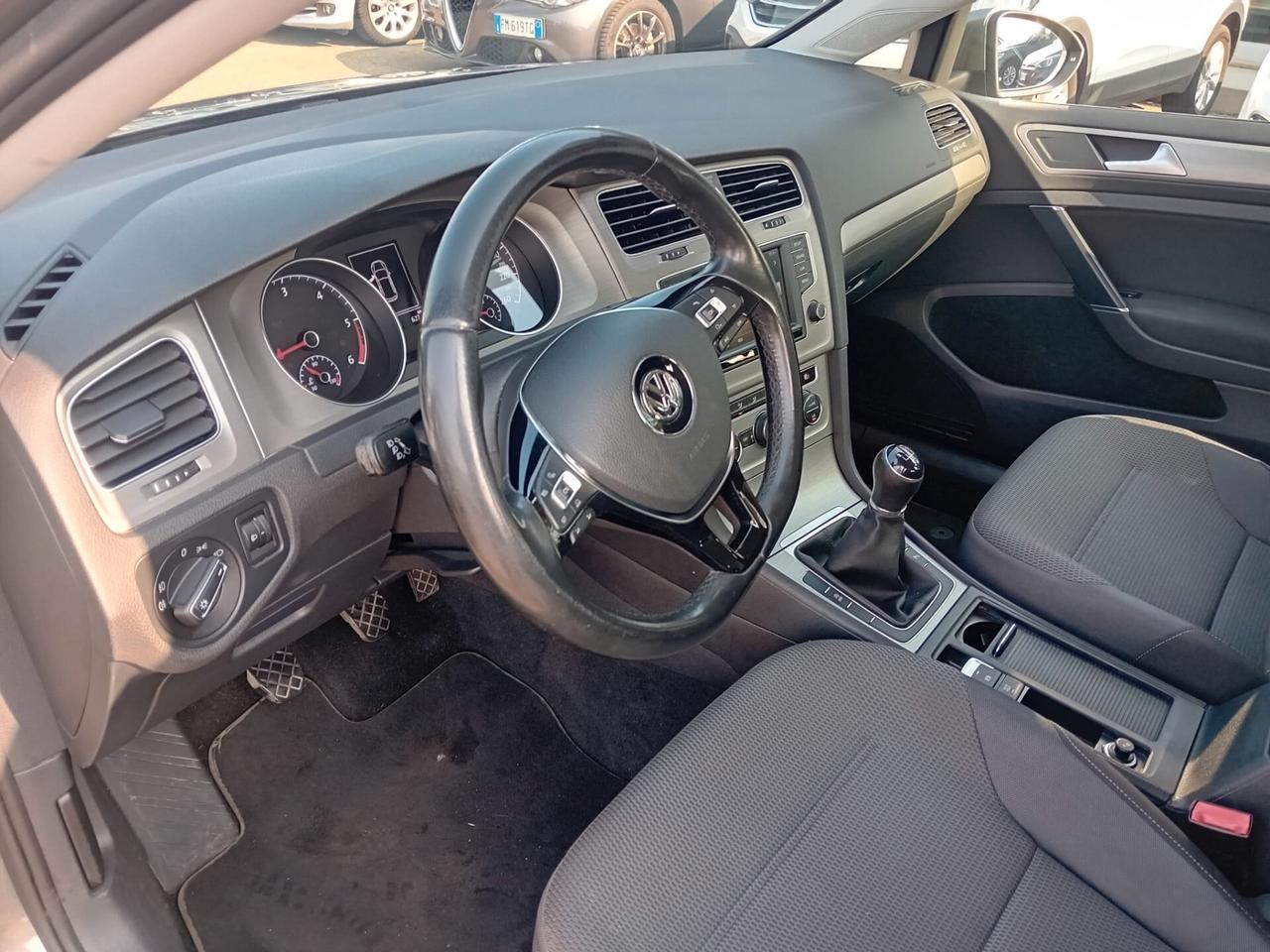 Volkswagen Golf 5p 1.6 tdi 110CV Comfortline 110cv E6